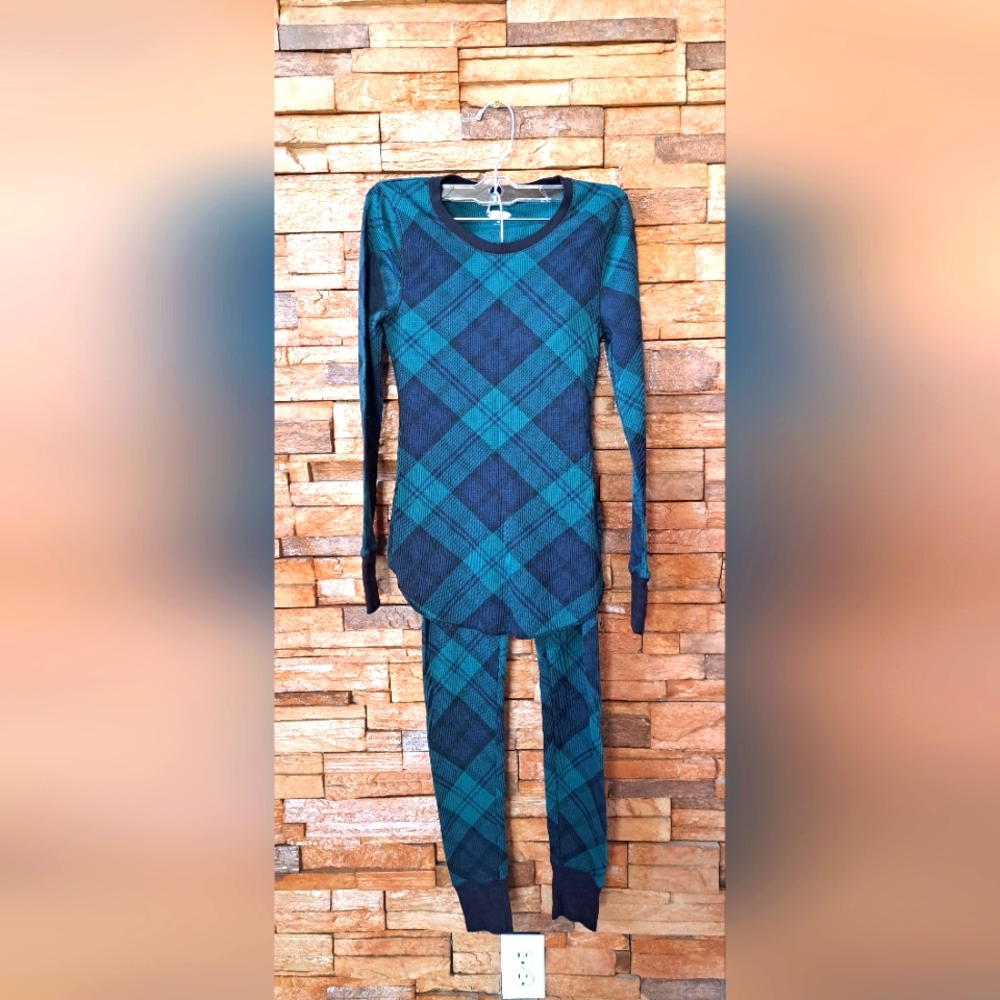 Old Navy Plaid Long Sleeve Pajama Set